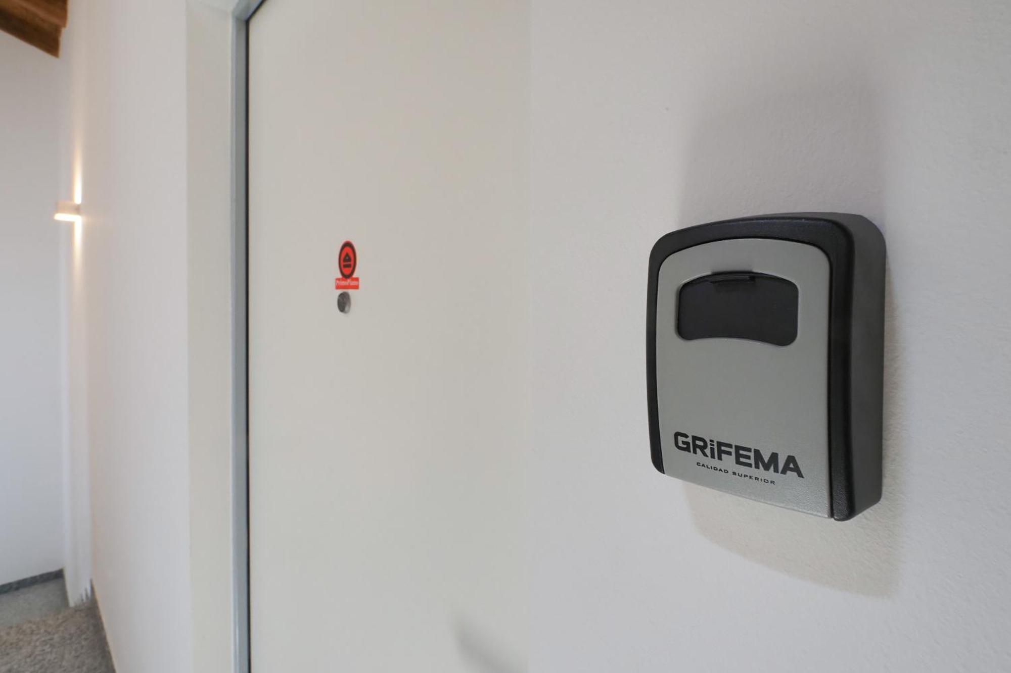 Primopiano - Zumbini G Apartment Milan Luaran gambar